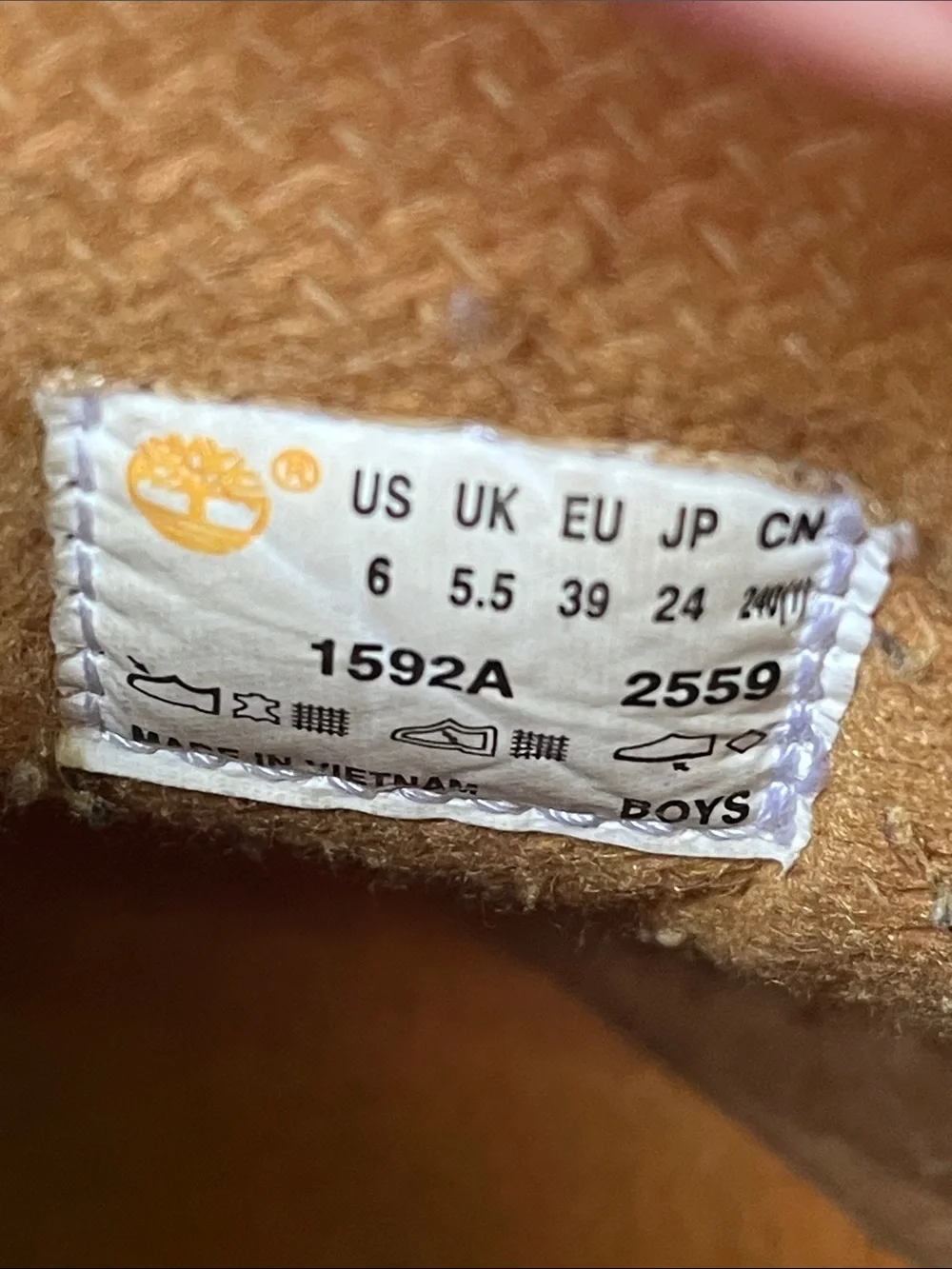 Timberland Premium 6-Inch Waterproof Boots in Wheat/White Boys US Size 6; EU 39